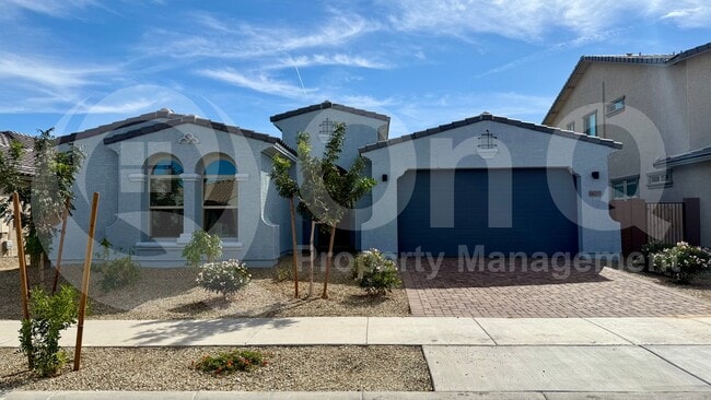 Primary Photo - 14255 W Alameda Rd