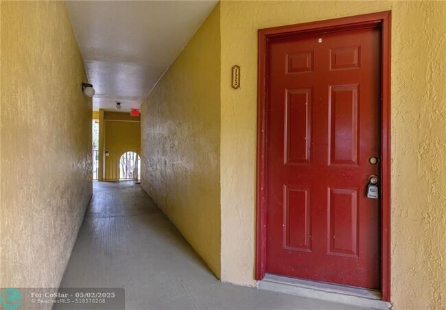 Building Photo - 417 Vista Isles Dr