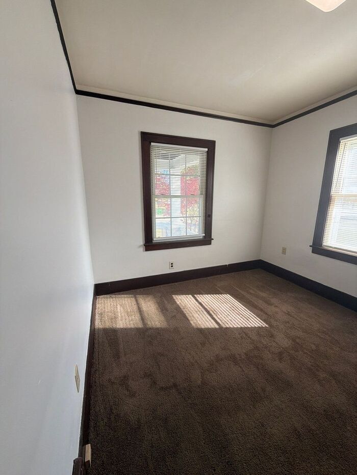 Building Photo - 780 Northfield Rd