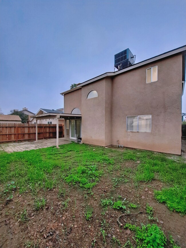 Building Photo - Beautiful 3-Bedroom Fresno Home with Backyard!