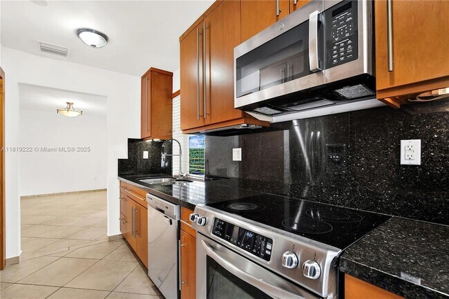 Building Photo - 6890 SW 51st St