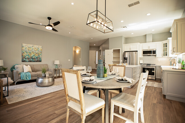 Building Photo - 563 Veneto Ct