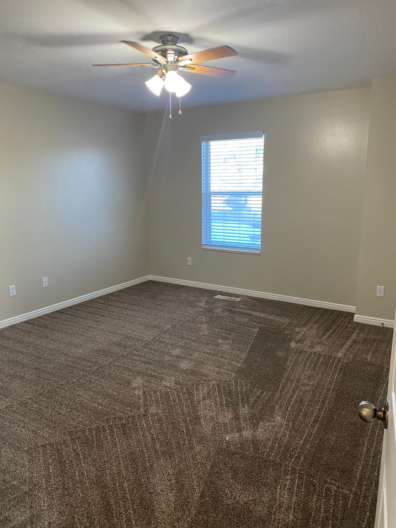 Bedroom - 556 Pheasant Ridge Dr