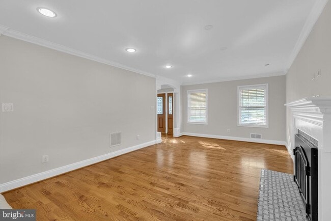 Building Photo - 7205 Van Ness Ct