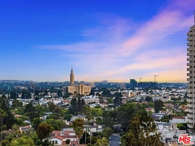 Building Photo - 10450 Wilshire Blvd