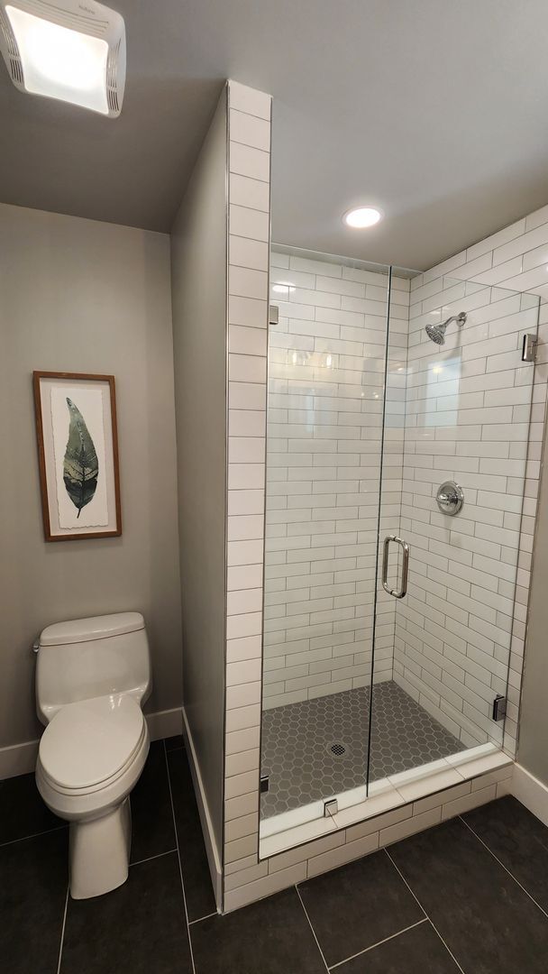 Building Photo - 7021 Wilshire Cir