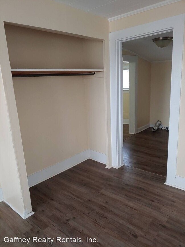 Building Photo - 1 br, 1 bath House - 622 Asbury Road