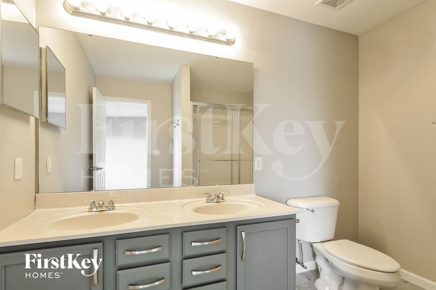 Building Photo - 1405 Sportsmans Ct