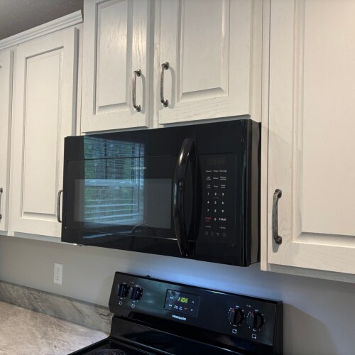 Building Photo - 105 Andrew Ave