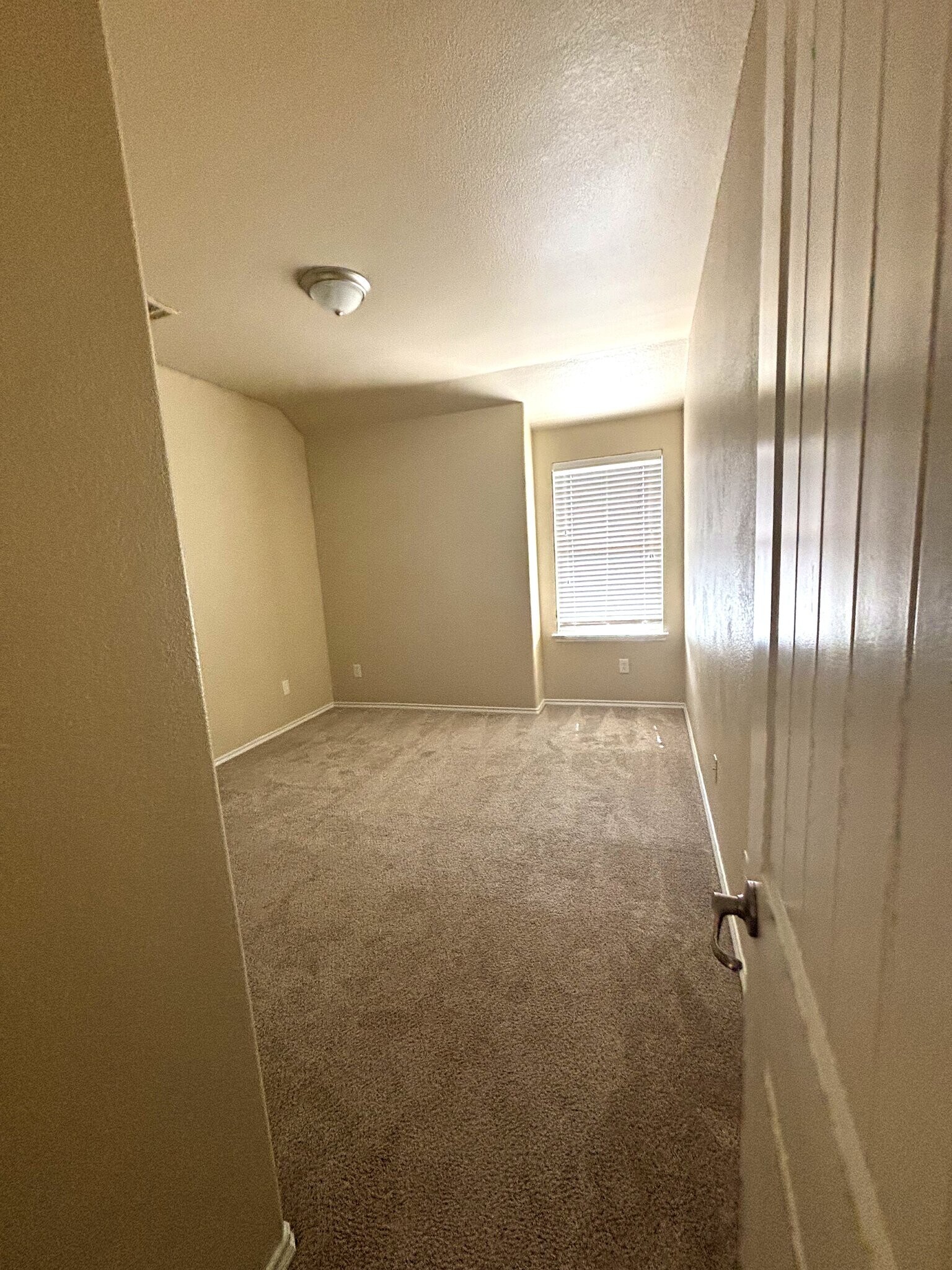 Building Photo - 9717 Sand Trap Dr