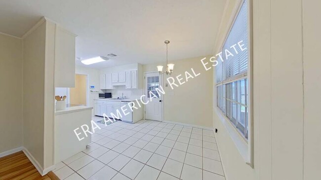 Building Photo - 1111 Coral Dr