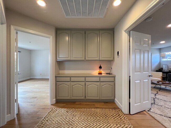 Building Photo - 35 Regatta Way