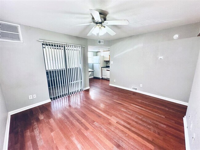 Building Photo - 2500 Burleson Rd