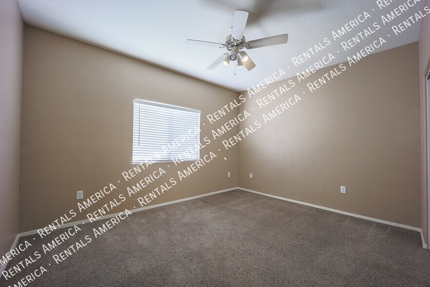 Building Photo - 9555 E Raintree Dr