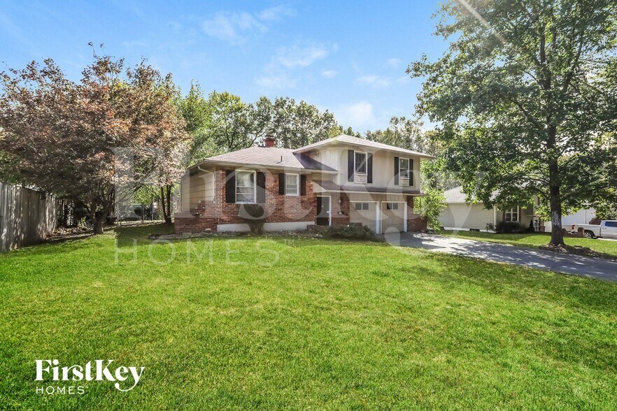 Building Photo - 3605 S Stayton Ave