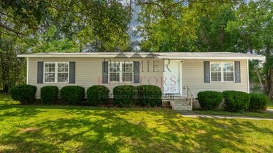 Building Photo - 102 Cumberland Pl