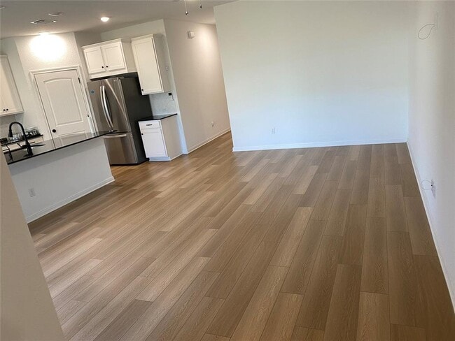 Building Photo - 115 Lyrebird Ln