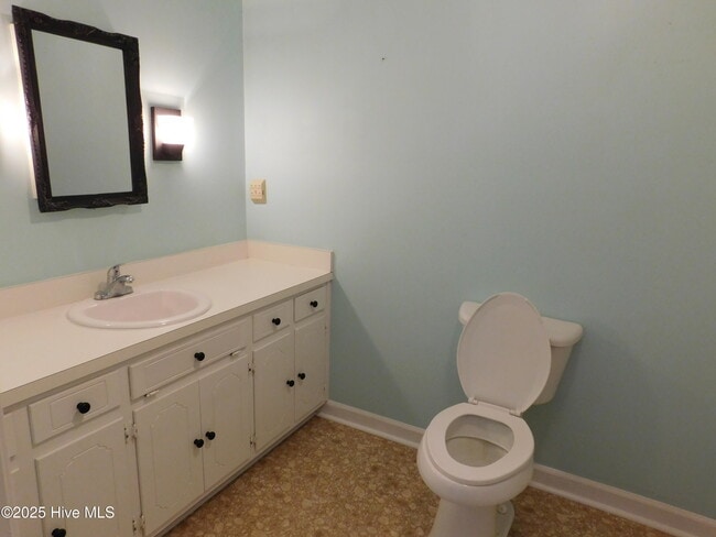Building Photo - 6109 Schooner Ct