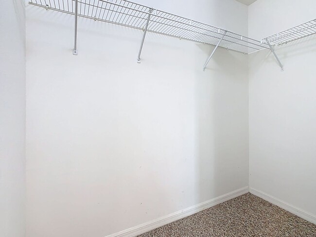 Building Photo - 2 Bedroom 2 Bathroom Townhome is Siena at ...