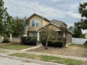 Building Photo - 1812 Indian Lodge Dr