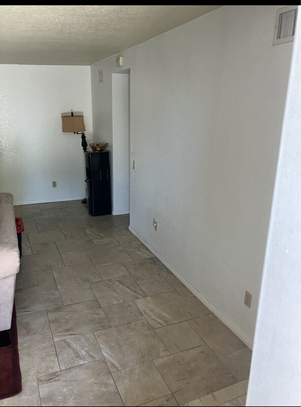 Building Photo - 21 B Del Mar Ave