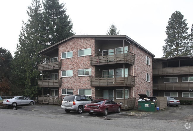 Building Photo - Cedar Court