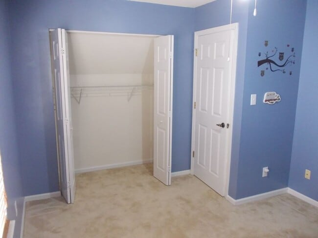 Building Photo - COMING SOON!!!  Great 3 Bed + Bonus 2 Story home in Weddington Woods