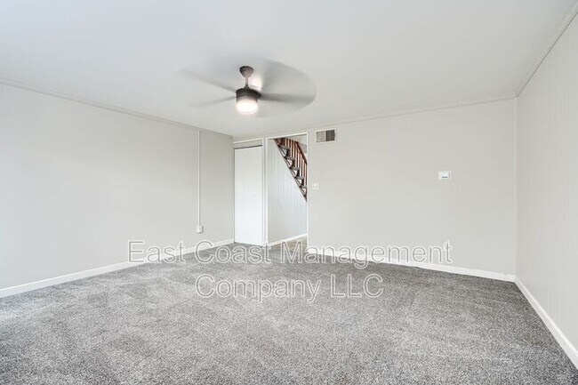 Building Photo - 431 Caledonia Ave