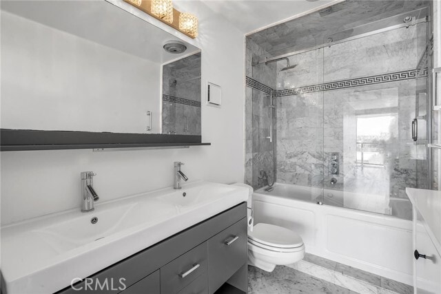 Building Photo - 531 Esplanade