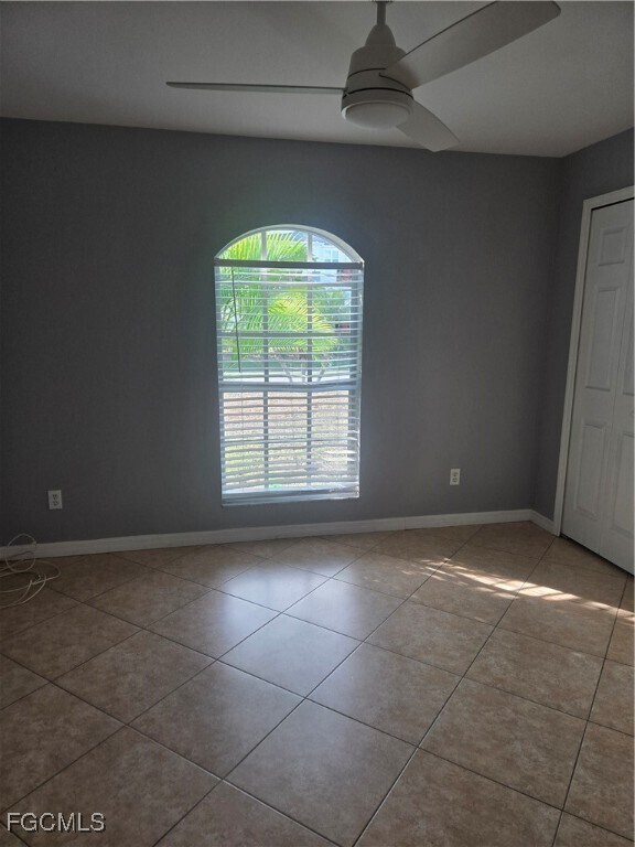 Building Photo - 301 SW 14th Pl