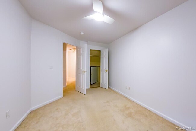 Building Photo - 212 Viewpoint Terrace