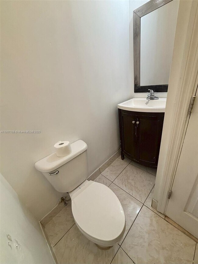 Building Photo - 3299 Bird Ave