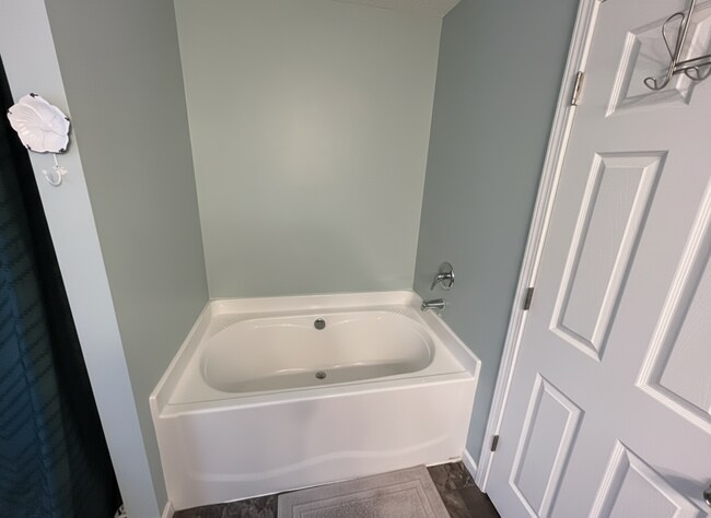 Building Photo - 50 Burroughs Dr