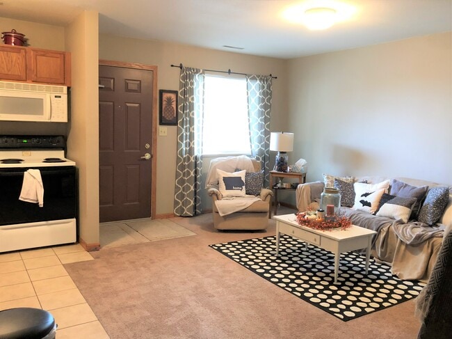 Sample Livingroom - 2322 College St