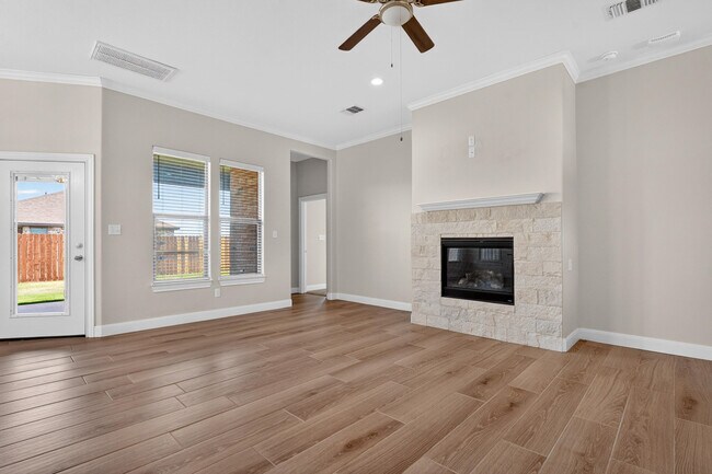 Building Photo - 7722 96th St