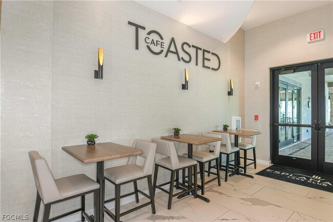 Building Photo - 11861 Venetian Lagoon Dr