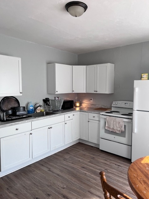 Building Photo - 608 W Otterman St