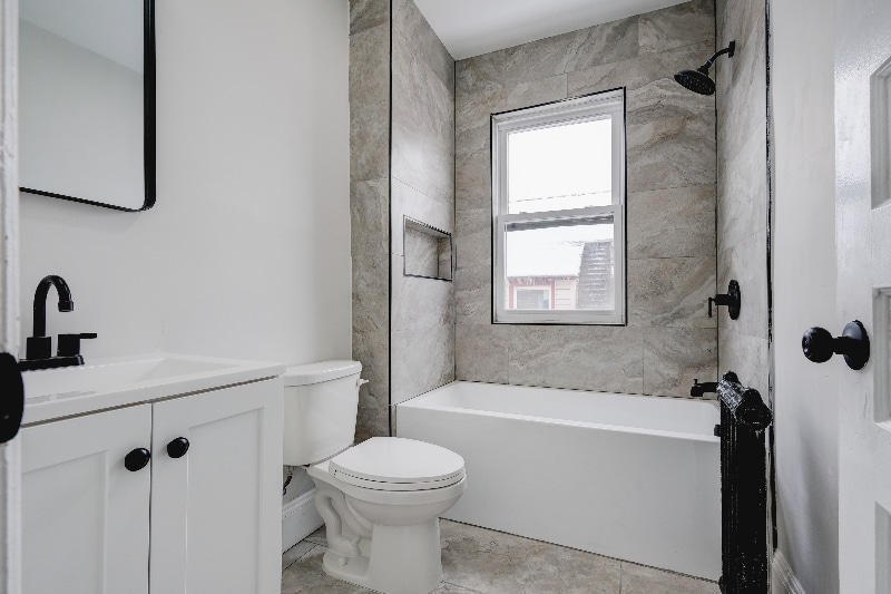 Building Photo - 5 Baldwin Ave