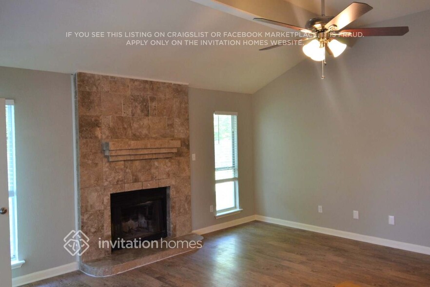 Building Photo - 653 Lemon Dr