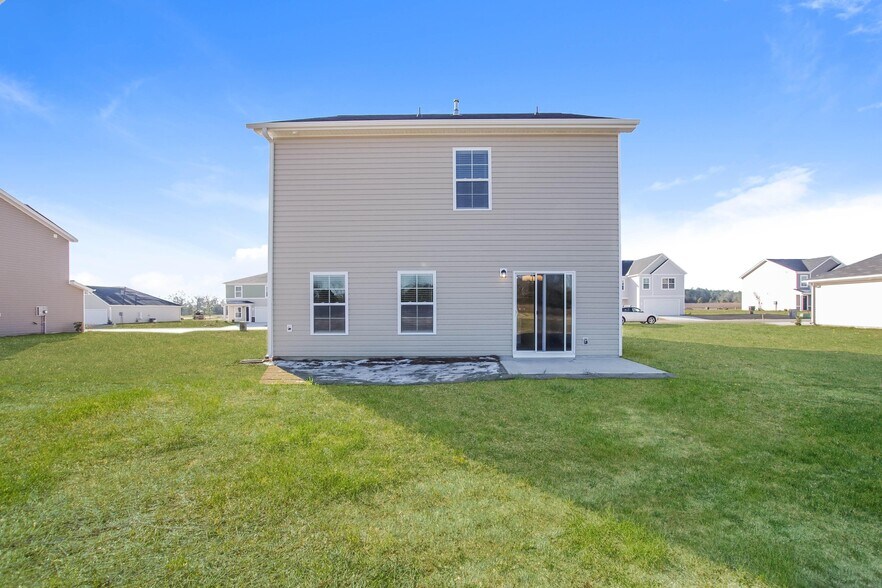 Building Photo - 148 King Buck Dr