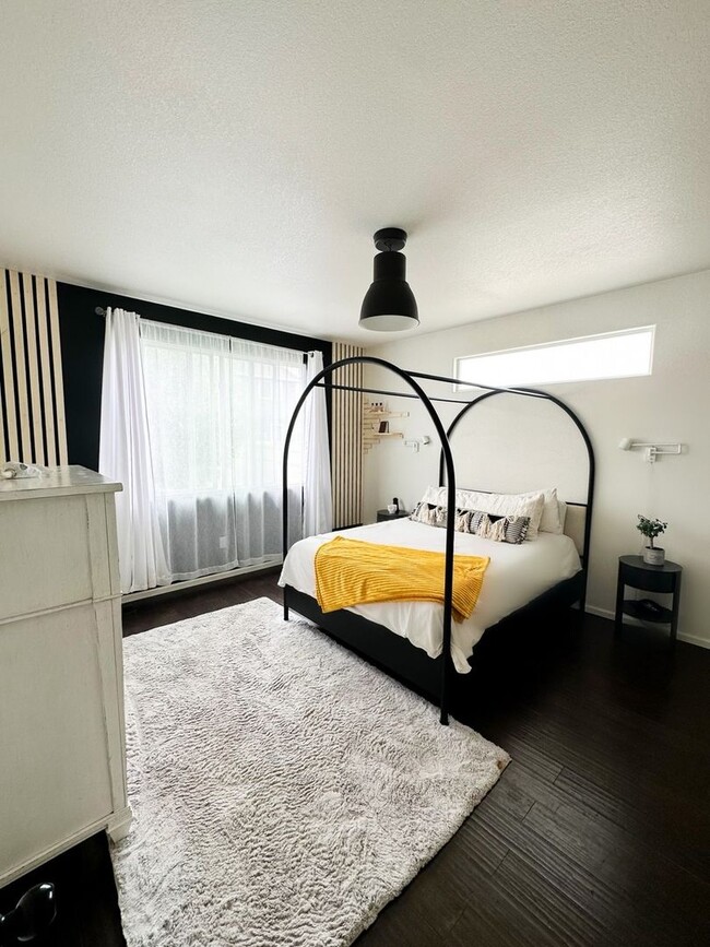 Building Photo - Spacious 3BR House in Firestone