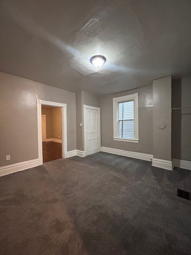 Building Photo - 1303 Woodland Ave