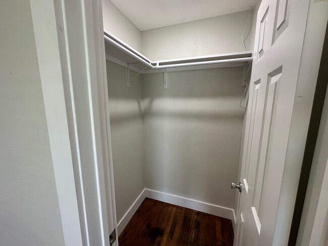 Building Photo - 5407 Menard Ave