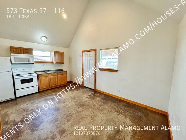 Building Photo - 573 TX-97