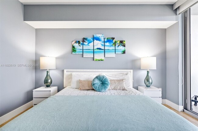 Building Photo - 2600 E Hallandale Beach Blvd