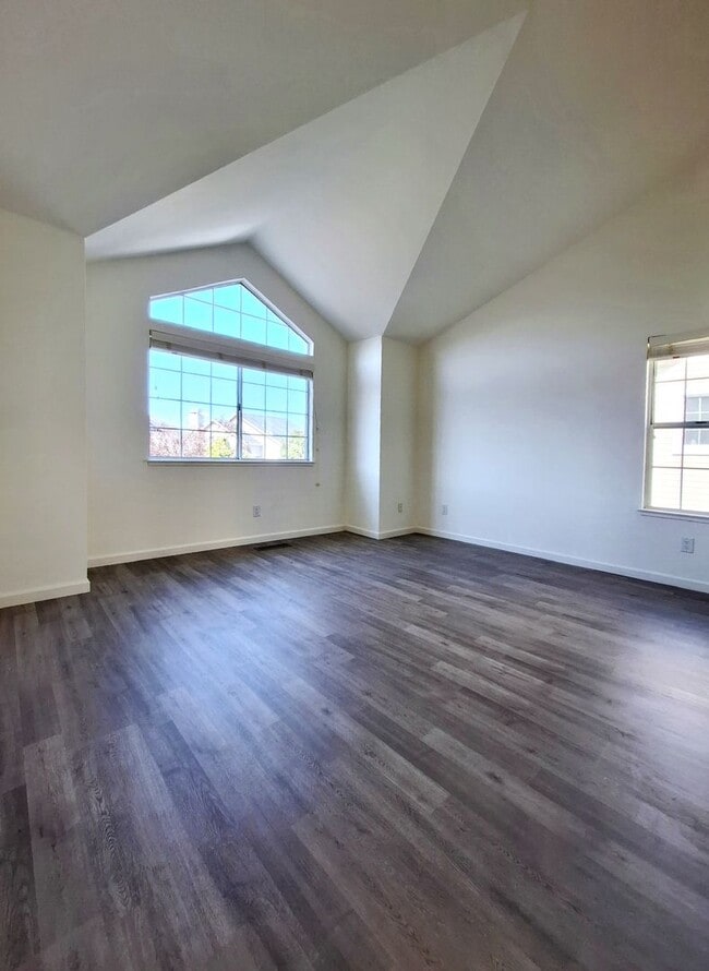 Building Photo - 802 Schooner Bay Dr