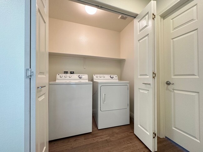 Building Photo - SAGECREEK