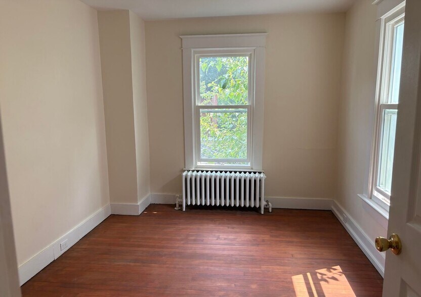 Bedroom - 56 Cedar St