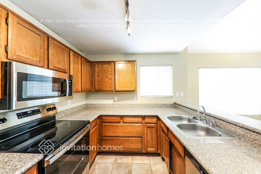 Building Photo - 3848 W Folley St
