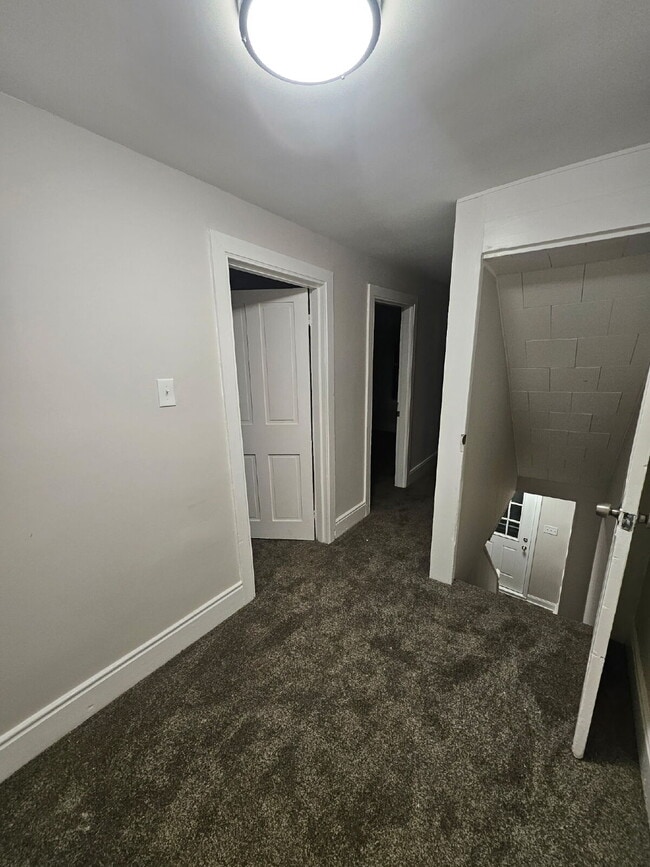 Building Photo - 2689 Strickhouser Rd